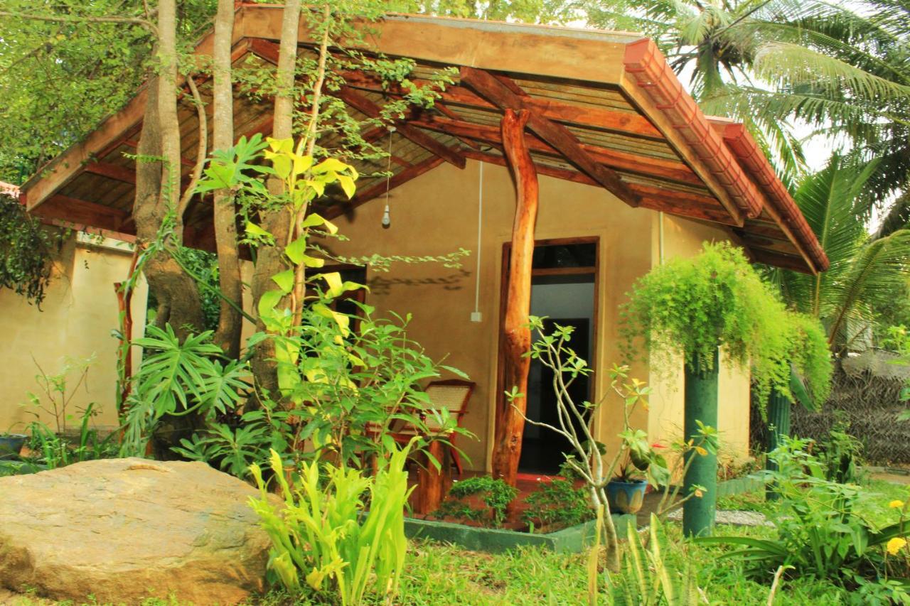 Joshua'S Cottage Sigiriya Exteriör bild
